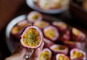 10 Health Benefits of Passion Fruit