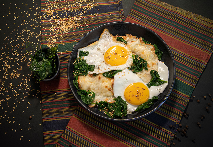 Eggs with Spinach and Bechamel